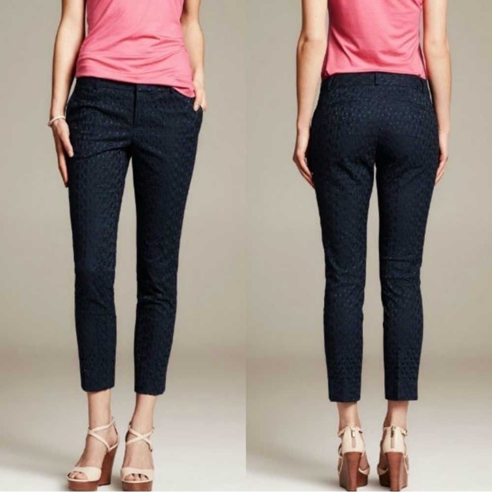 Banana Republic Women’s Hampton Eyelet Straight Fit Crop Pants Blue Sz 2
